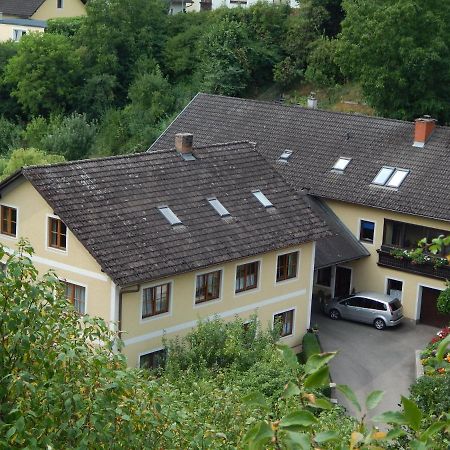 Haus Lindenhofer Apartment เอมแมร์สดอร์ฟ อัน แดร โดเนา ภายนอก รูปภาพ