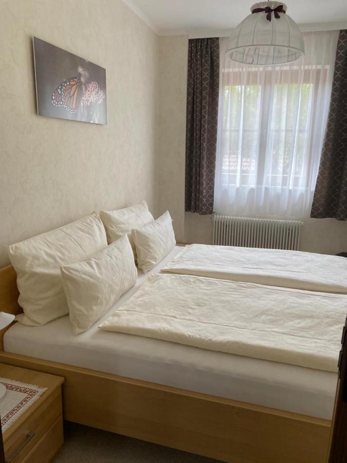 Haus Lindenhofer Apartment เอมแมร์สดอร์ฟ อัน แดร โดเนา ห้อง รูปภาพ